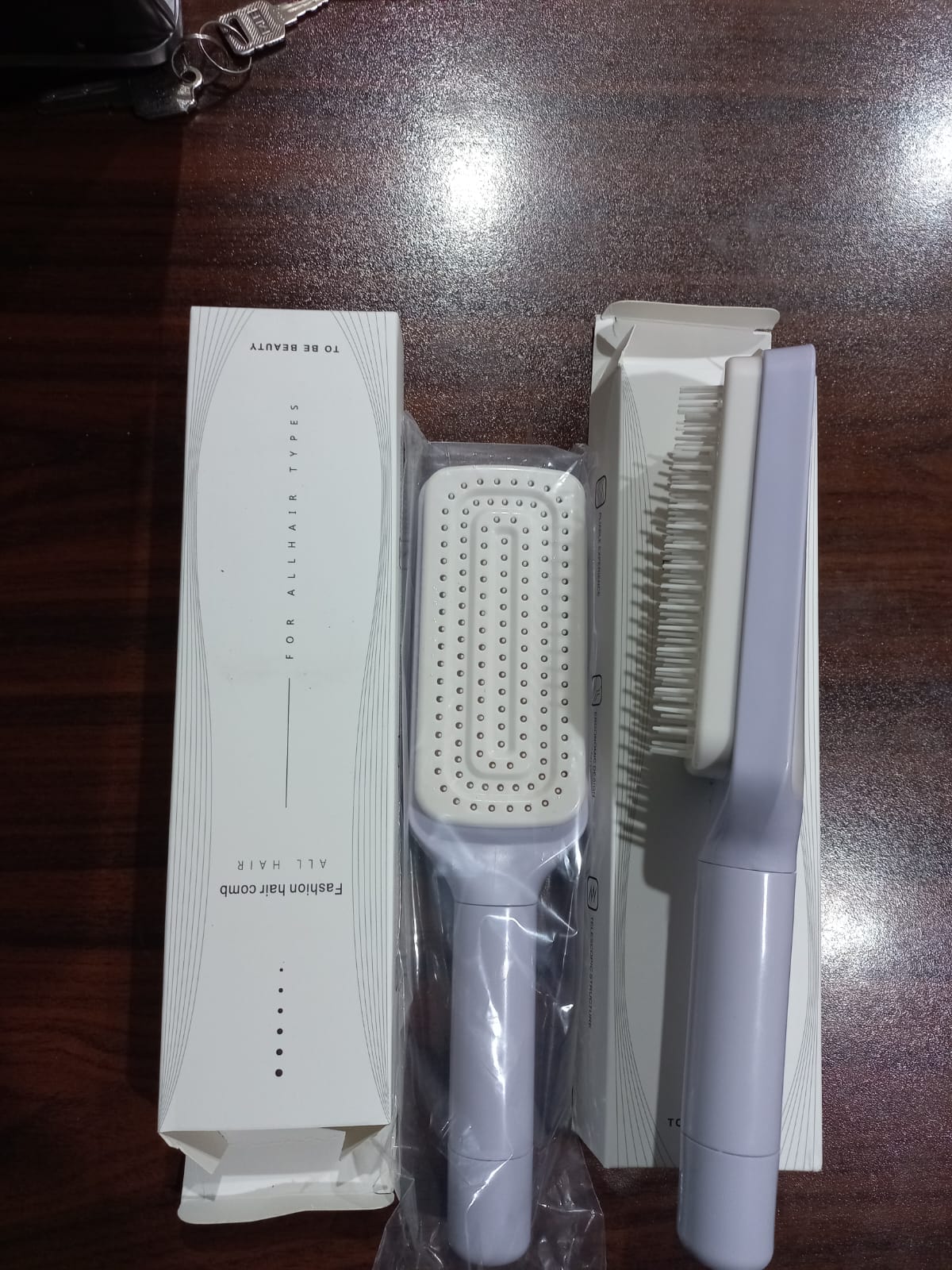 Self Cleaning Hair Brush Comb | 99 Pcs Left⏰
